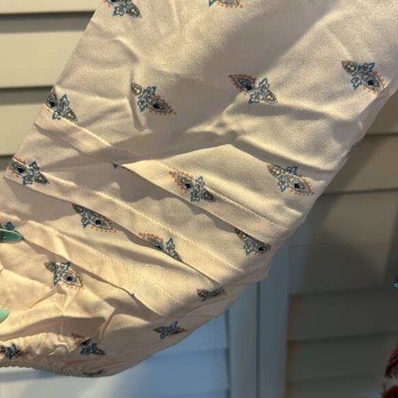 B.O.G Collective NWT Boho Dress with long sleeves in 100% Viscose. - Picture 4 of 10